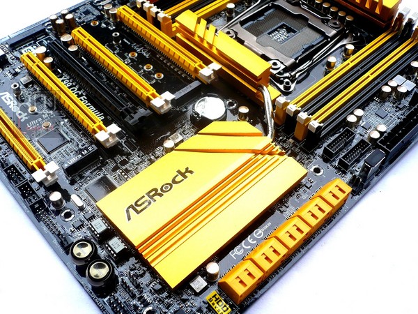 047-asrock-x99-oc-formula-foto-dissy-pch-x99