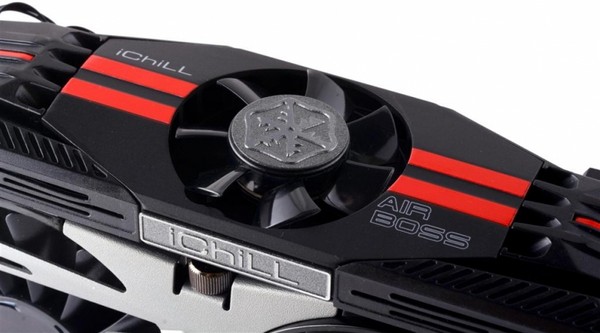 082aa-A-inno3d-gtx980-ichill-foto-rimozione-dissipatore