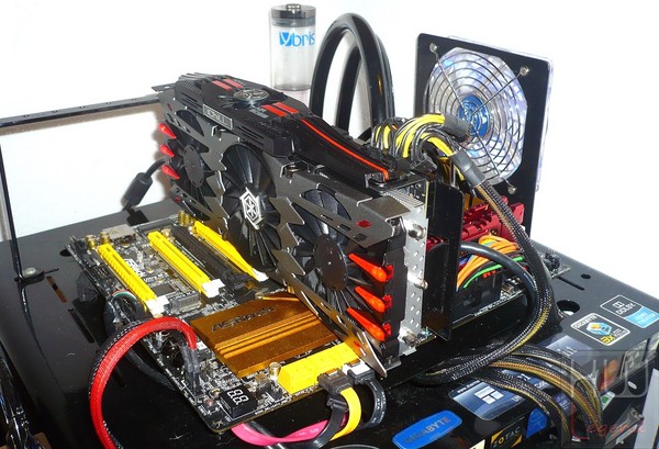 091-inno3d-gtx980-ichill-foto-configurazione-prove