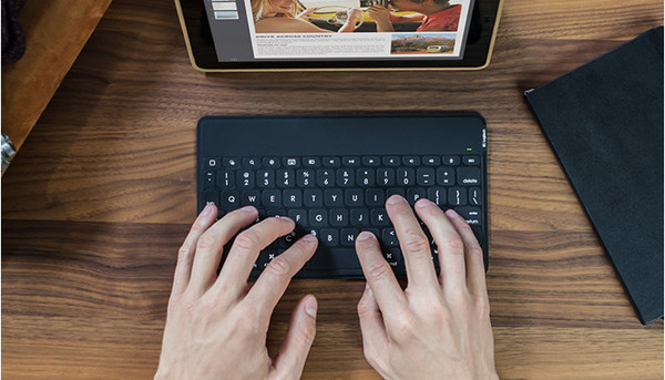 Logitech_Keys-To-Go_-_2