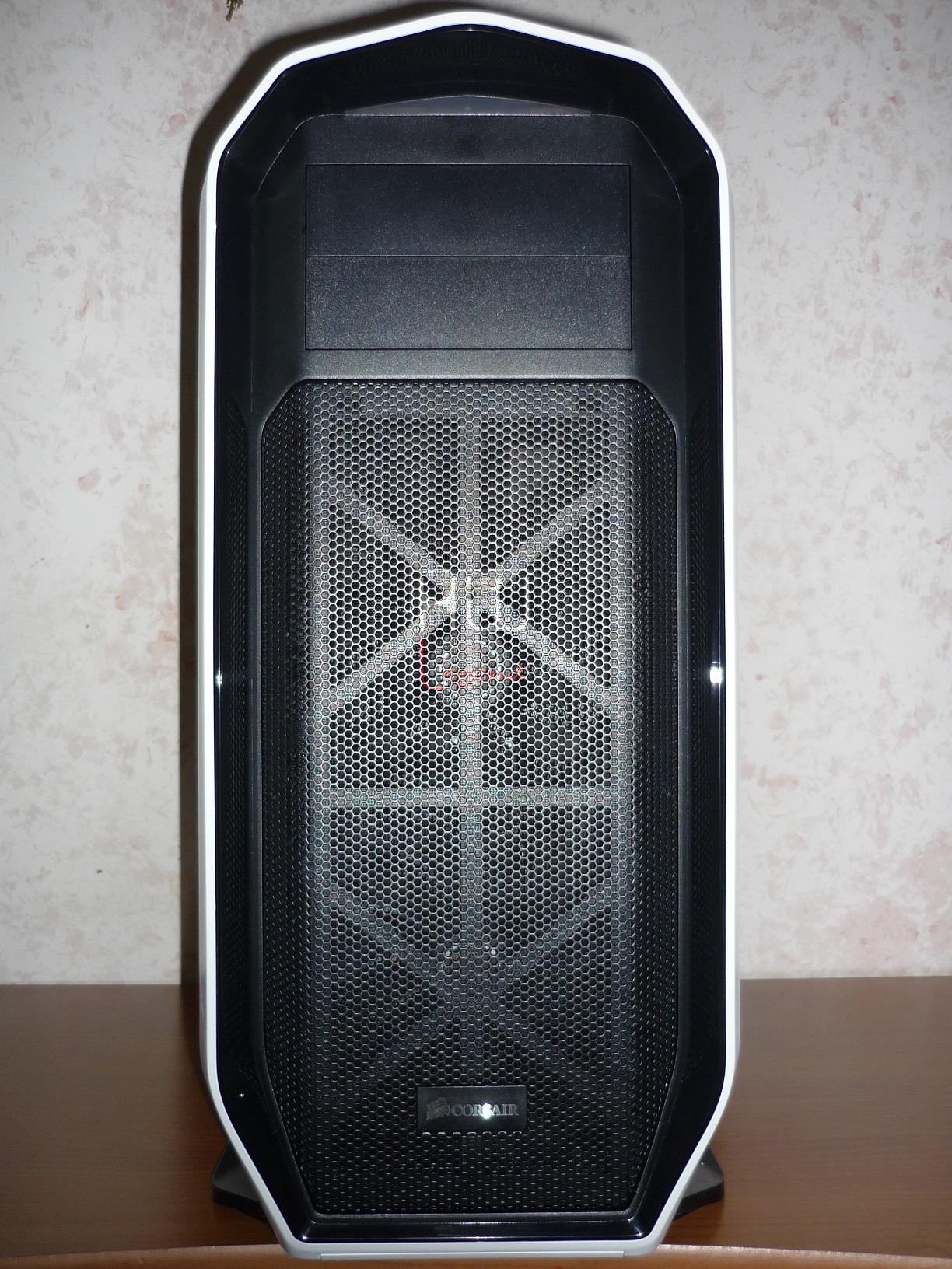 Corsair_Graphite_780T_-_Uno_sguardo_allesterno_-_1