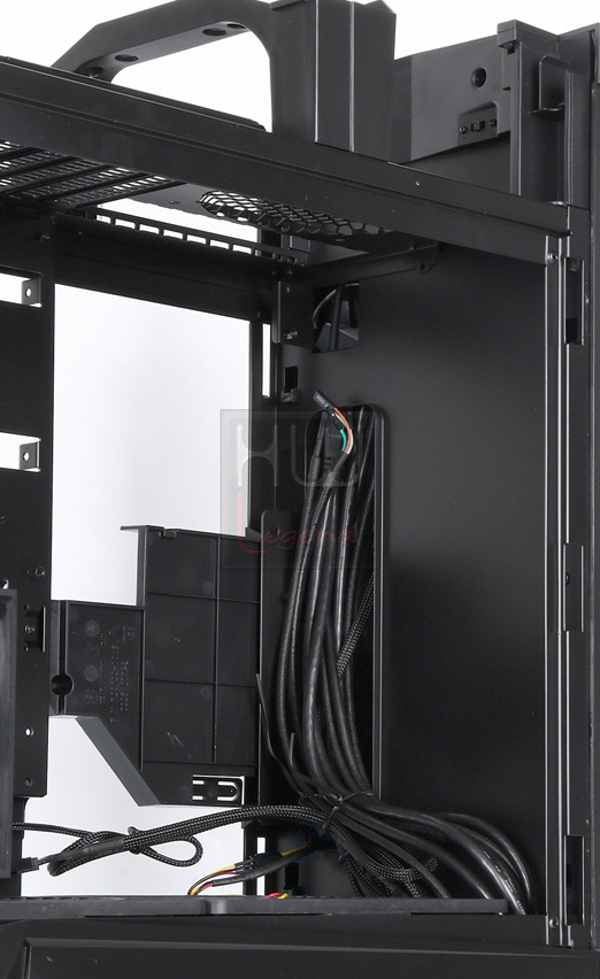 Silverstone_Raven_RV05_-_Uno_sguardo_allinterno_-_6