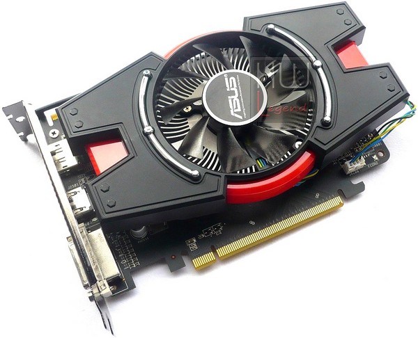 020-amd-r7-250x-foto-scheda-fronte-varie