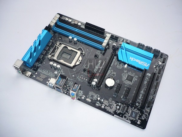 025-asrock-z97-foto-scheda-varie
