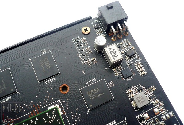 034-amd-r7-250x-foto-scheda-smontata-circuiteria-mem