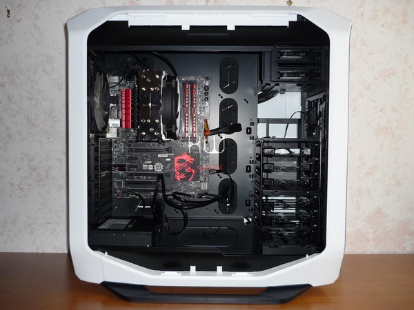 Corsair_Graphite_780T_-_Installazione_dei_componenti