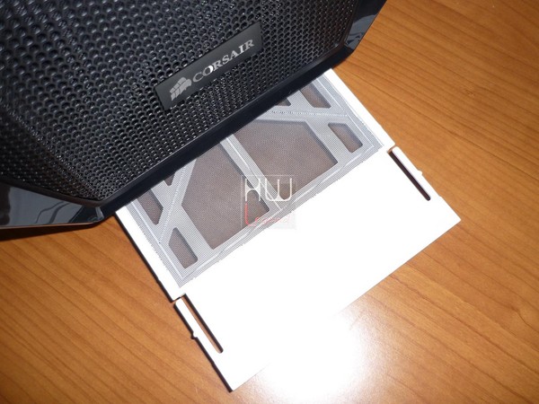 Corsair_Graphite_780T_-_Uno_sguardo_allesterno_-_4