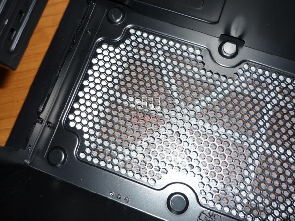 Corsair_Graphite_780T_-_Uno_sguardo_allinterno_-_17