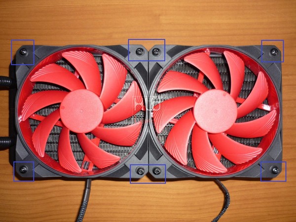 DeepCool_Gamer_Storm_Maelstrom_240_-_Montaggio_ed_applicazione_della_pasta_termica_-_1