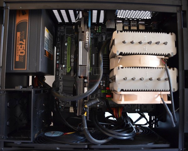 Silverstone_Raven_RV05_-_Installazione_dei_componenti_-_3