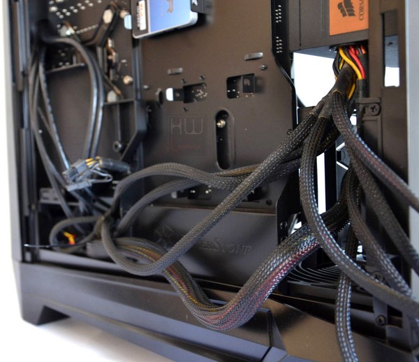 Silverstone_Raven_RV05_-_Installazione_dei_componenti_-_5
