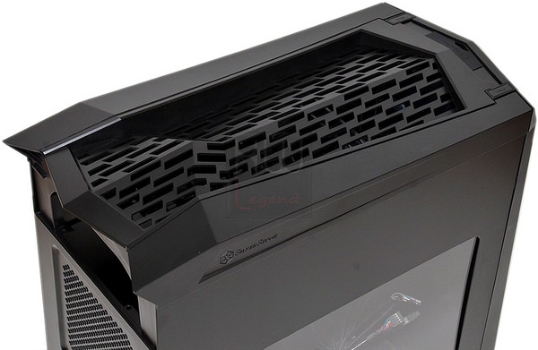 Silverstone_Raven_RV05_-_Uno_sguardo_allesterno_-_16