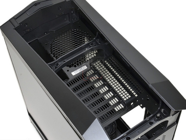Silverstone_Raven_RV05_-_Uno_sguardo_allesterno_-_16b