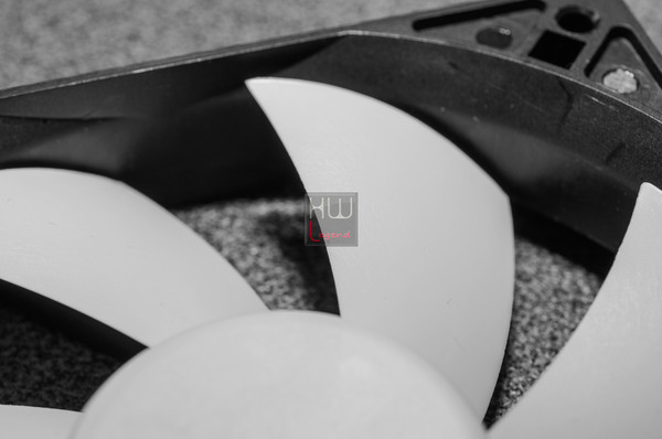 NZXT_Kraken_X31_X41_e_X61_-Ventole_e_pasta_termica_-_3