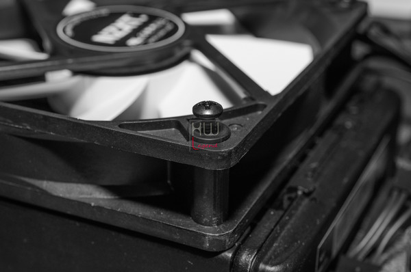 NZXT_Kraken_X31_X41_e_X61_-_Montaggio_e_Applicazione_pasta_termica_-_11