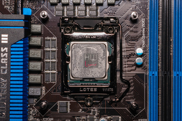 NZXT_Kraken_X31_X41_e_X61_-_Montaggio_e_Applicazione_pasta_termica_-_16
