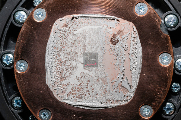 NZXT_Kraken_X31_X41_e_X61_-_Montaggio_e_Applicazione_pasta_termica_-_17