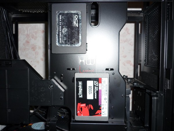 SilverStone_Fortress_FT_05_-_Uno_sguardo_allinterno_-_15