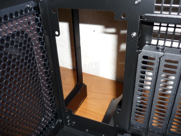 SilverStone_Fortress_FT_05_-_Uno_sguardo_allinterno_-_16