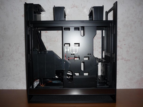 SilverStone_Fortress_FT_05_-_Uno_sguardo_allinterno_-_1a