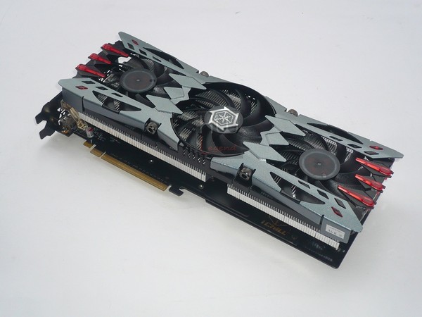 047-inno3d-gtx960-ichill-foto-scheda-fronte-varie