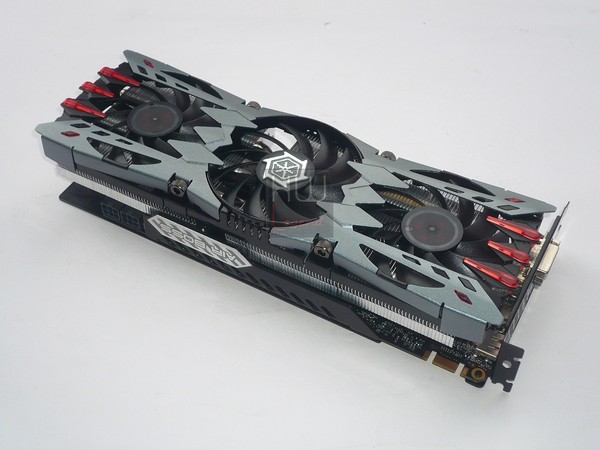 049-inno3d-gtx960-ichill-foto-scheda-fronte-varie