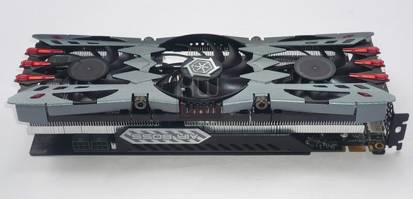 051-inno3d-gtx960-ichill-foto-scheda-fronte-varie