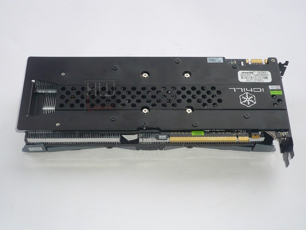 052-inno3d-gtx960-ichill-foto-scheda-retro-varie