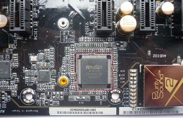 053a-asrock-x99-extreme11-foto-scheda-chip-IO