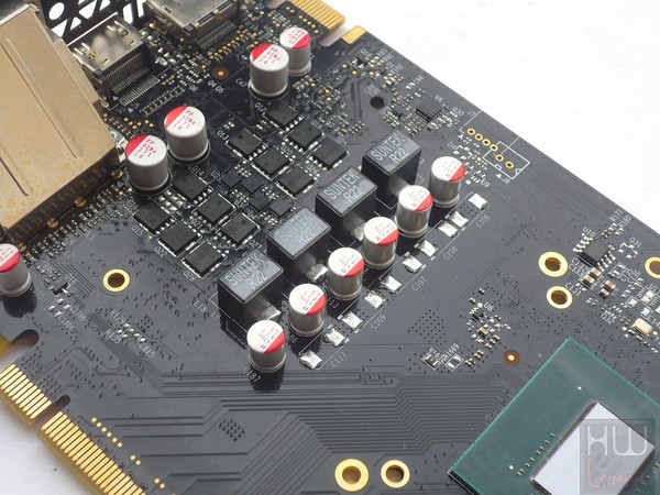 076-inno3d-gtx960-ichill-foto-scheda-smontata-circuiteria-alim-gpu