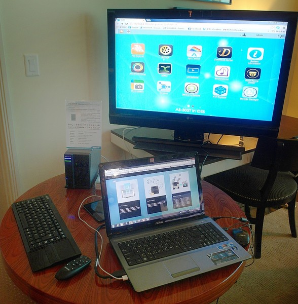 ASUSTOR_CES_2015_-_2
