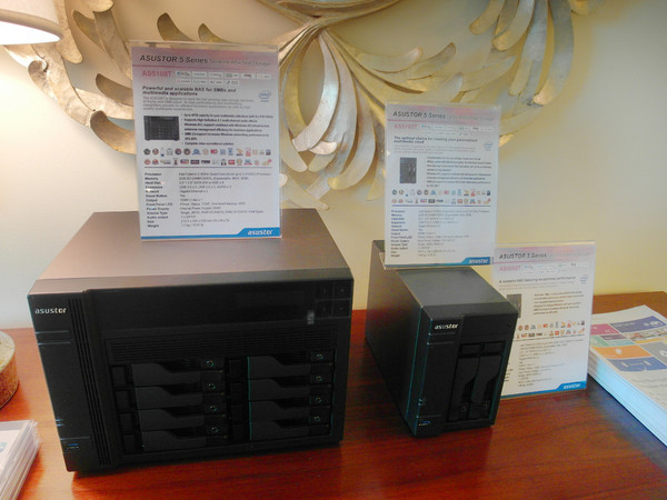 ASUSTOR_CES_2015_-_ok