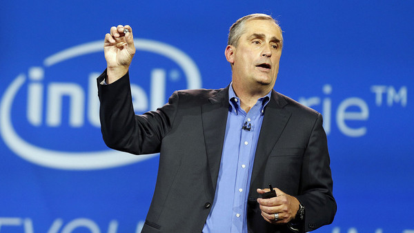 Intel_at_CES_2015_-_1