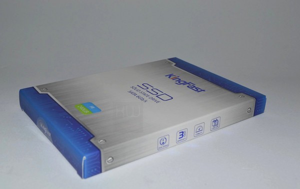 KingFast_F8_Series_240GB_-_Confezione_e_Bundle_-_3a