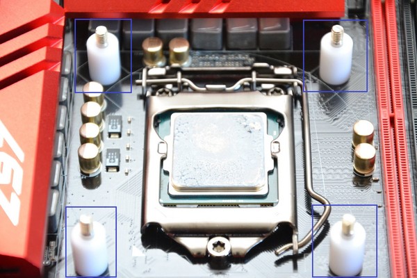 Reeven_Ouranos_-_Montaggio_e_Applicazione_pasta_termica_-_3