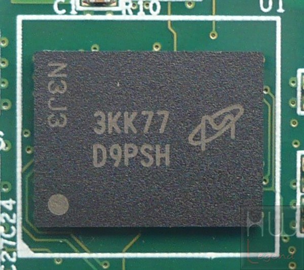 028a-ocz-arc-100-foto-ssd-smontato-mem-cache