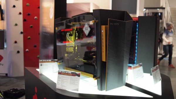 CES_2015_In_Win_-_1