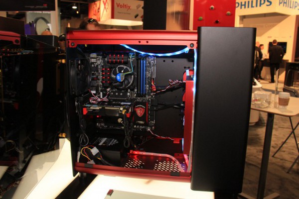 CES_2015_In_Win_-_5