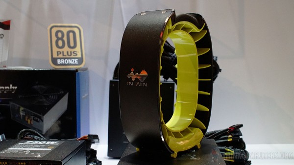 CES_2015_In_Win_-_6