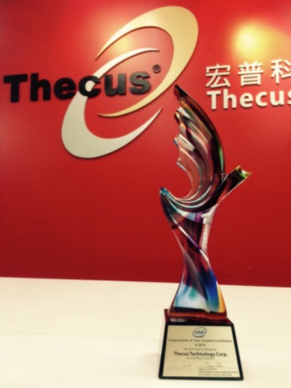 Premio_Thecus_ed_Intel