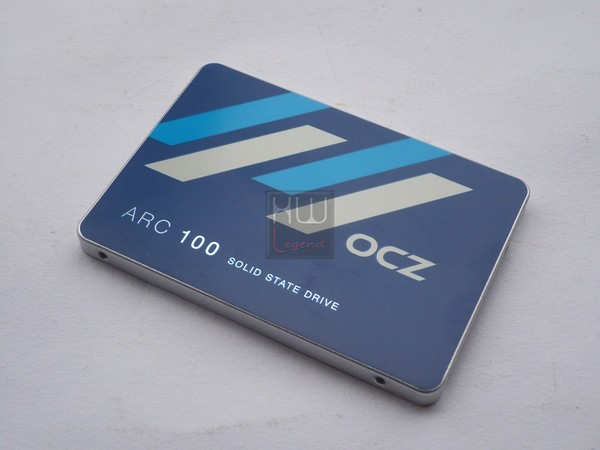 014-ocz-arc-100-foto-ssd-fronte-varie