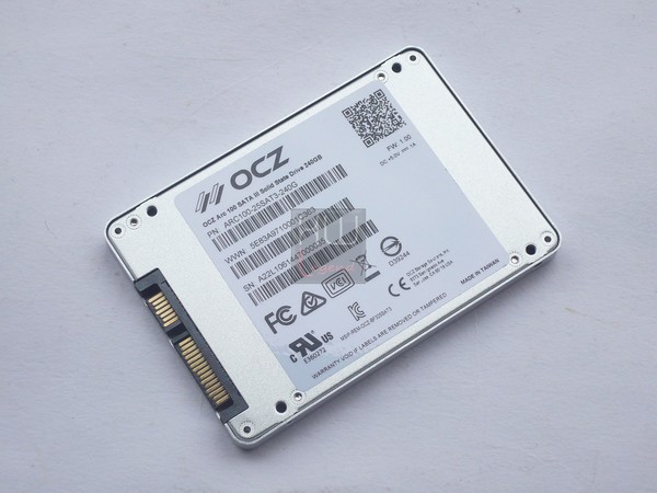 019-ocz-arc-100-foto-ssd-retro-varie