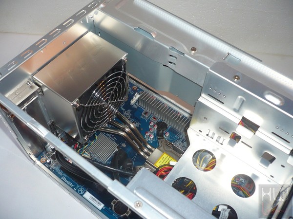 057-shuttle-sh97r6-foto-minipc-dissi-cpu