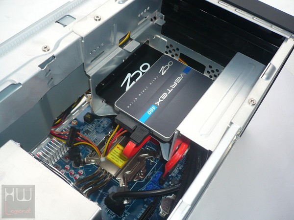 093-shuttle-sh97r6-foto-minipc-installazione-componenti-ssd-collegamento