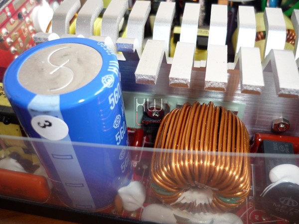 Cooler_Master_V750_Semi-Modular_750W_-_Analisi_interna_-_3