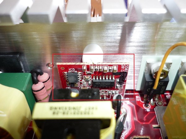 Cooler_Master_V750_Semi-Modular_750W_-_Analisi_interna_-_4