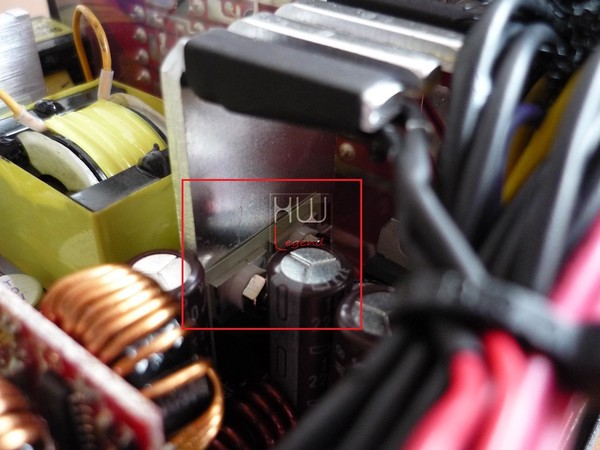 Cooler_Master_V750_Semi-Modular_750W_-_Analisi_interna_-_5