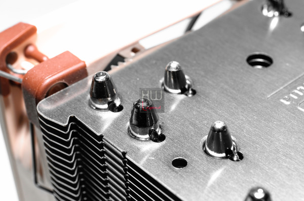 Noctua_NH-U9S_-_Uno_sguardo_da_vicino_-_14