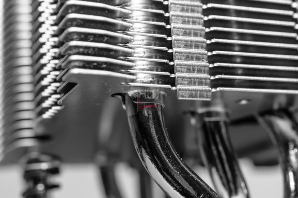 Noctua_NH-U9S_-_Uno_sguardo_da_vicino_-_9