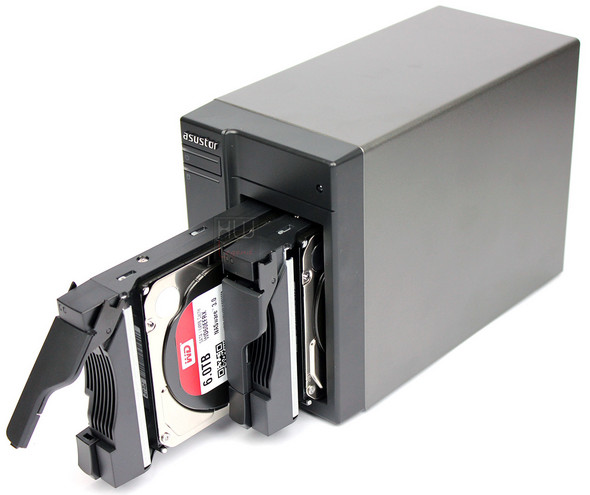 asustor_as5002t_nas_hotswap_12